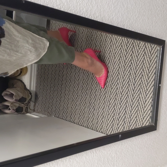 Pink Python Pumps - Picture 2 of 8